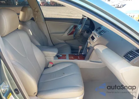 2011 Toyota Camry Xle z USA, uszkodzony, nr VIN 4T4BF3EK4BR135207